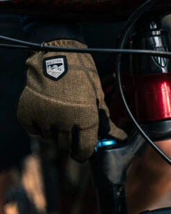 Hestra Bike Infinium BC 5-finger - Olive -Hestra 301 9c0aed721b apperstudio hestra enduro brown 1 original