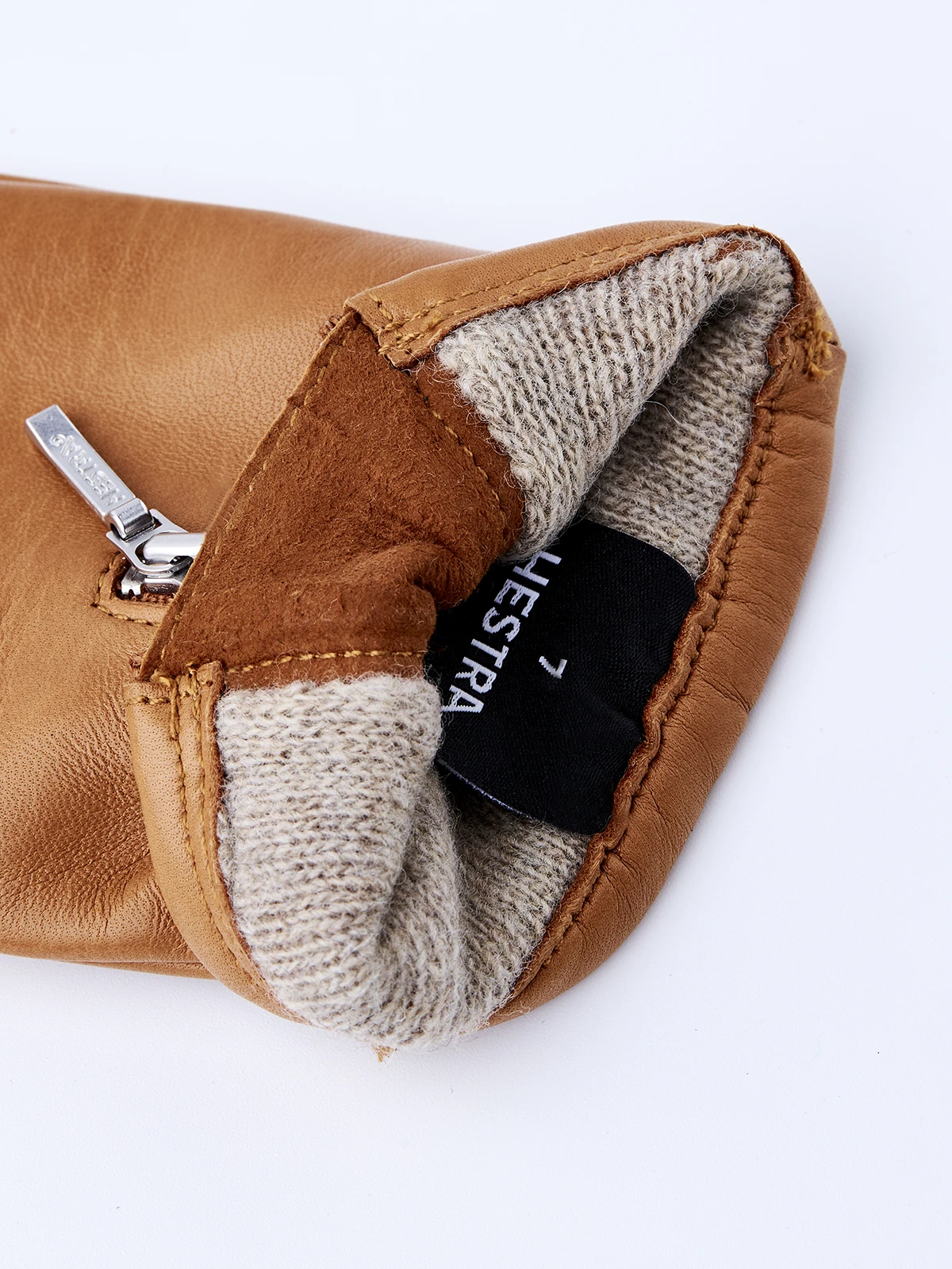 Hestra Yvette - Cork 6 Hestra Yvette - Cork - Image 4