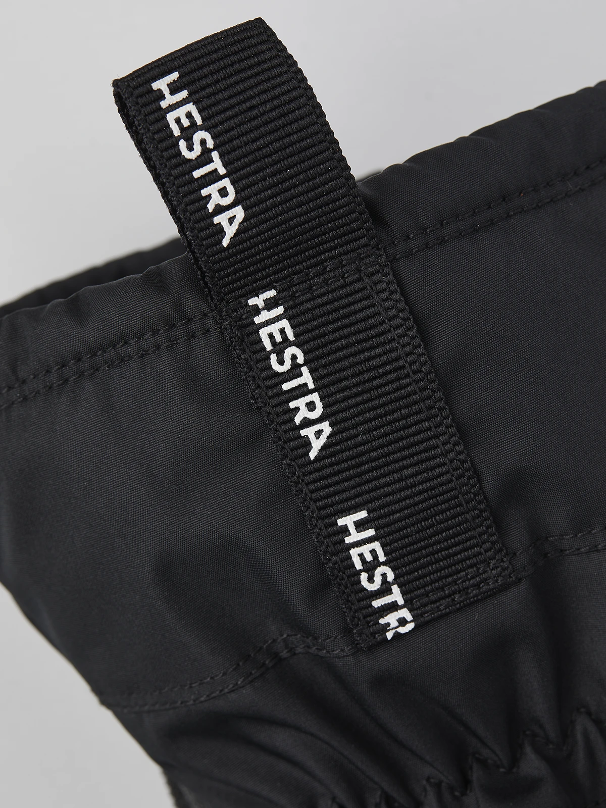 Hestra Gore-Tex Gauntlet Jr. Mitt - Black 6 Hestra Gore-Tex Gauntlet Jr. Mitt - Black - Image 4