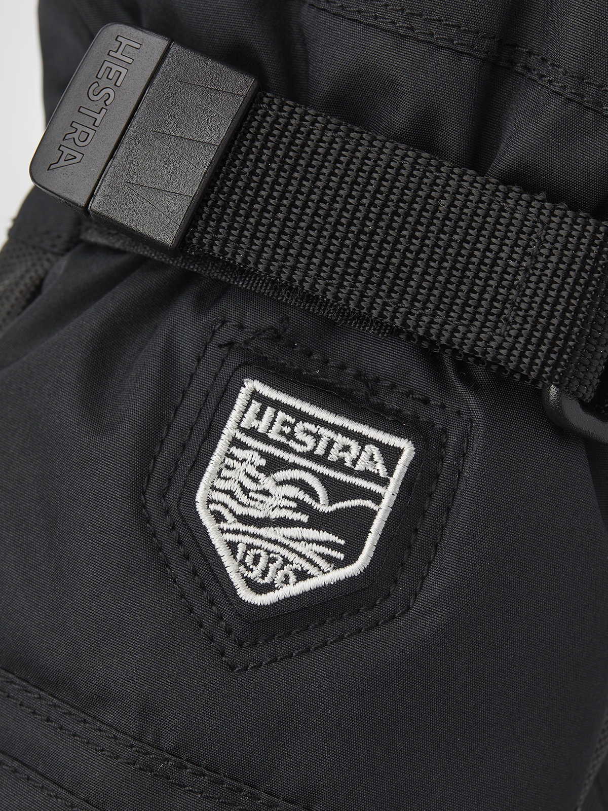 Hestra Gore-Tex Gauntlet Jr. Mitt - Black 4 Hestra Gore-Tex Gauntlet Jr. Mitt - Black - Image 2