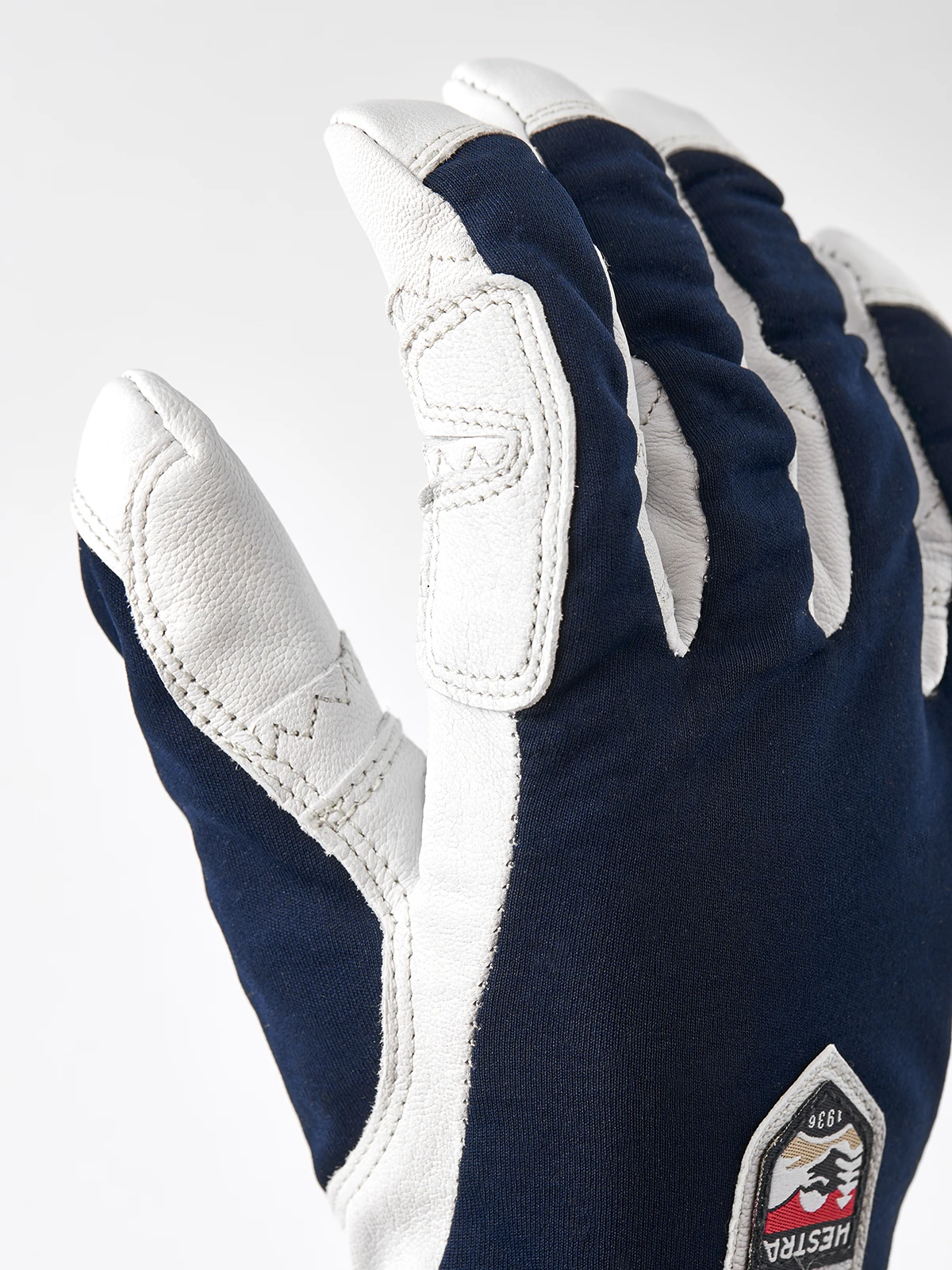 Hestra Ergo Grip Active 5-finger - Navy & Offwhite 4 Hestra Ergo Grip Active 5-finger - Navy & Offwhite - Image 2