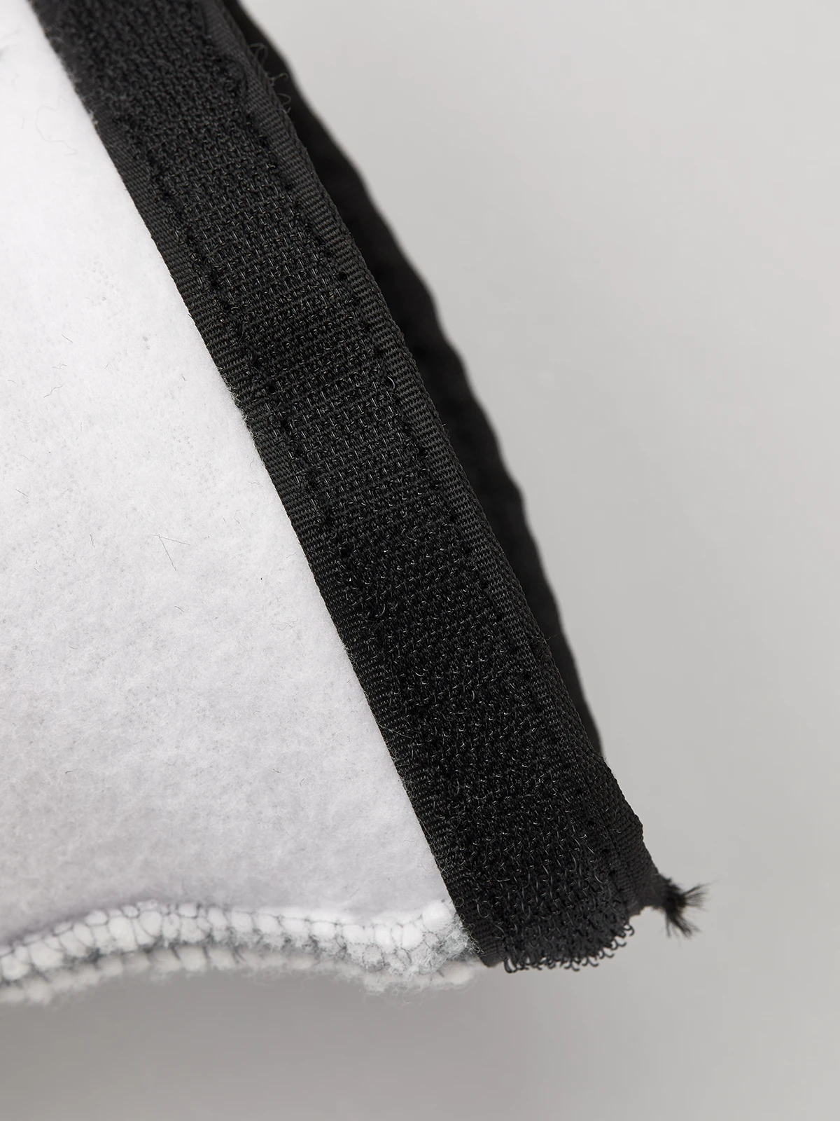 Hestra Heli Ski Female Liner Mitt - Offwhite 5 Hestra Heli Ski Female Liner Mitt - Offwhite - Image 3