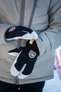 Hestra Wool Terry Jr Splitt Mitt - Black -Hestra 880 5c4df6a06c wool terry jr split mitt 3 original